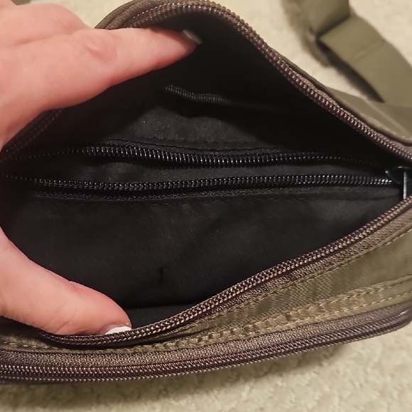 Women's Crossbody Bag - Picture 4 of 5